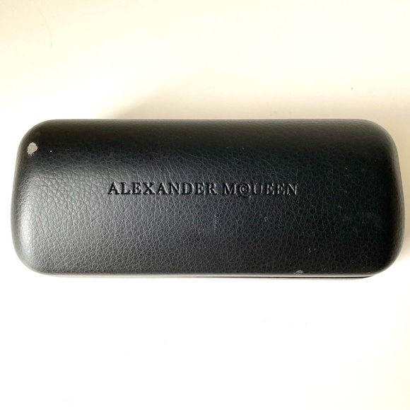 Alexander McQueen Tortoise Shell Sunglasses - AM0054S Preowned - Picture 11 of 13